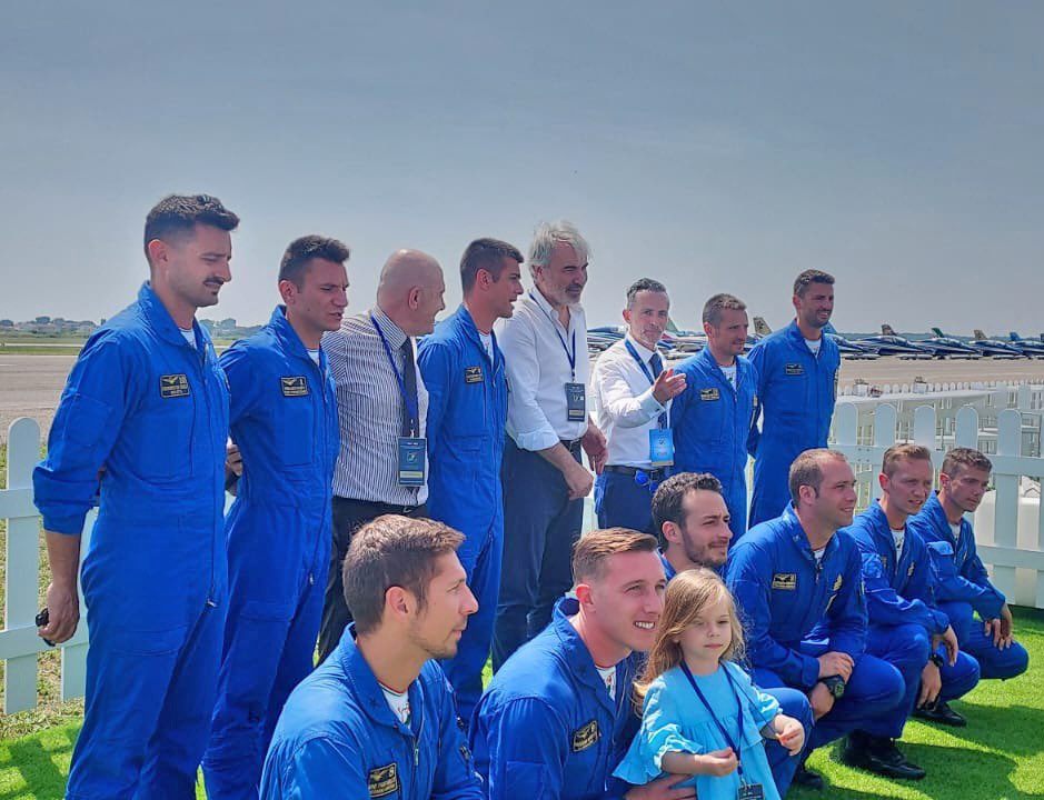 g_alfano's tweet photo. A Pratica di Mare oggi si celebrano i 100 anni dell’@ItalianAirForce con la manifestazione aerea del #Centenario.

Grazie alle donne e agli uomini che per 365 giorni l’anno sono al servizio del Paese, a difesa dei cieli e a tutela dei cittadini

#AeronauticaMilitare100 https://t.co/Xecg0iouR7