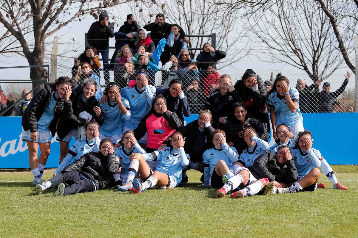 🖐️⚽️ Regalito del <a href="/BelgranoFem/">Belgrano Femenino</a> para los Papás piratas en su día. 🫶⚓