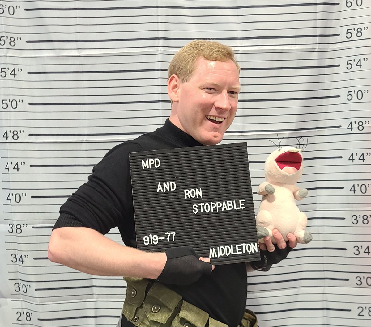 Airbuilder7's tweet image. I haven&apos;t seen a Kim Possible version of the Barbie mugshot meme, so I made my own at #AwesomeCon2023 😄