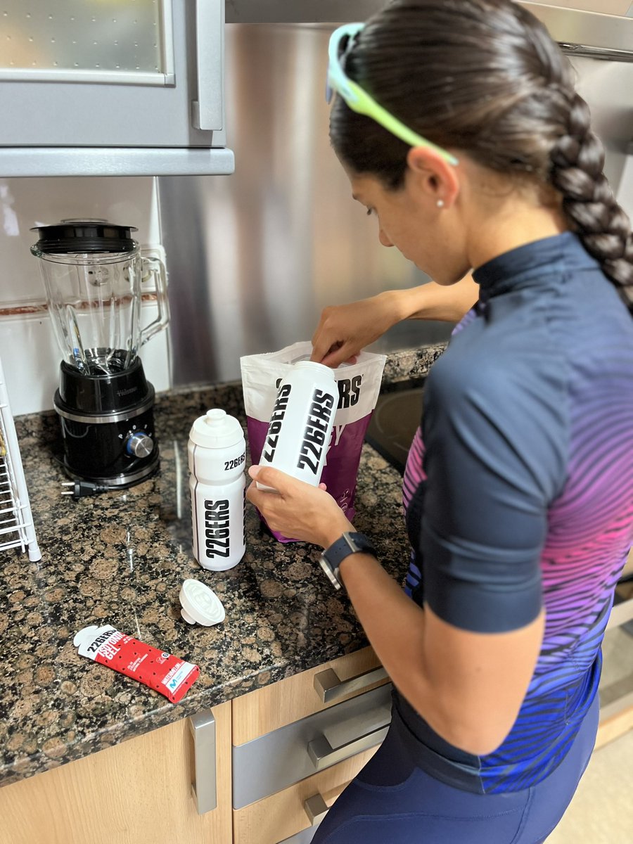 Finally “almost” nailing that specific swim session and having a nice endurance ride 💪🏽

Don’t ask about the run 😵‍💫I’m fighting against some terrible DOMS 🫣

P.S.Fueled by <a href="/226ERS/">226ERS</a> 👌🏽

#trainingday #triathlontraining #triathlon #swimbikerun #doms