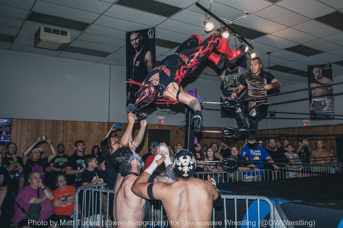 wrestletography's tweet photo. @vikingo_aaa
@Laredokidpro1
@AramisLuchador
@ArezStrange
@DWWrestling
#DW617 https://t.co/GD4xhIu7iA