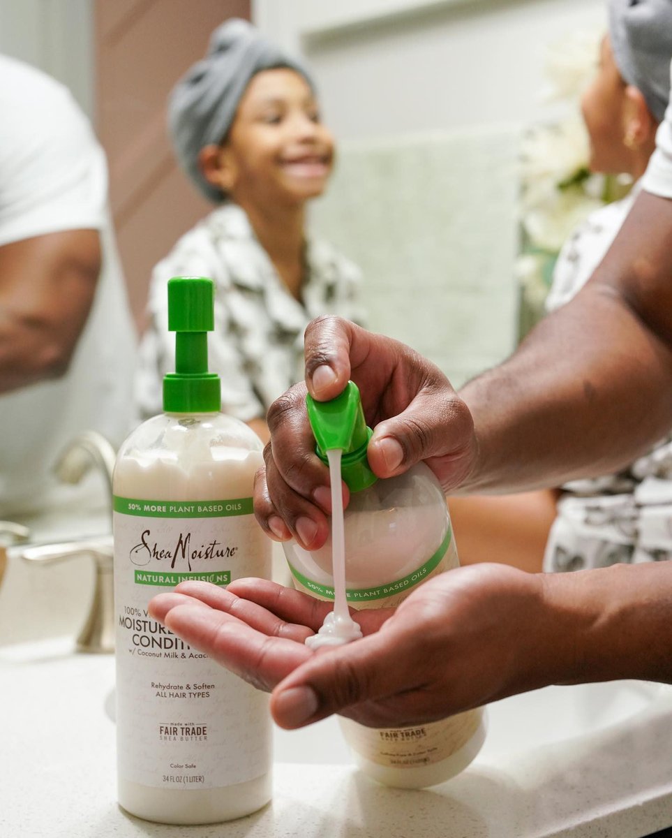 SheaMoisture's tweet photo. To the men who were our first heroes, our first friends and our first protectors. From showing us how to love & how to walk through the world with an unmatched resilience and strength. Today and every day we celebrate you! Happy Father's Day #sheamoisturepartner @lovethetillerys https://t.co/Y8sSDqYY5k