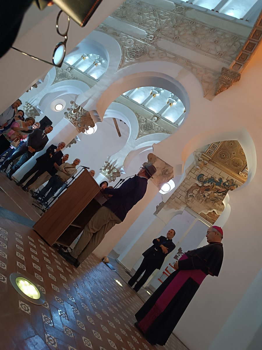 Gracias por la presencia de nuestro arzobispo <a href="/Obispofcerro/">✙ Francisco Cerro Chaves</a>, el rabino <a href="/PinhasPierpaolo/">Pierpaolo Pinhas Punturello</a>, el nuevo alcalde <a href="/cvelazquezromo/">Carlos Velázquez</a> de <a href="/toledoayto/">Ayuntamiento de Toledo</a>, la Federación de comunidades judías <a href="/fcjecom/">FCJE</a> y el Centro de Estudios Judio-Cristianos <a href="/CentroJC/">CEJC</a>.

Toledo sigue siendo ciudad de convivencia.