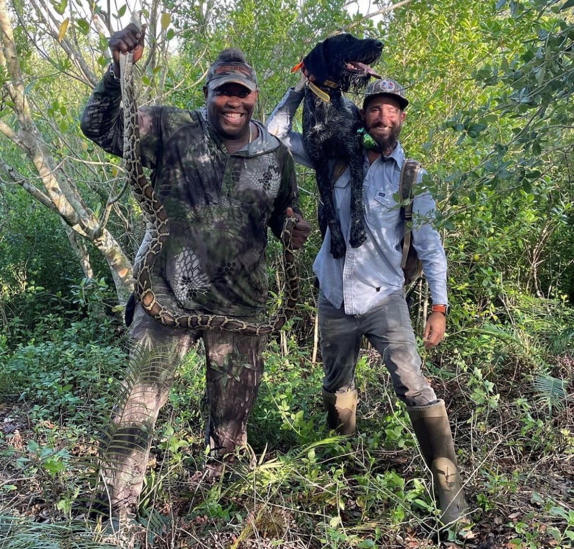 Who would love to go snake hunting with the @PythonCowboy in the Florida Everglades??? 

#FindYourAdventure #hunting #pythoncowboy #snake #snakehunting #pythonhunting #Florida #everglades #SnakinWithSapp #invasivespecies