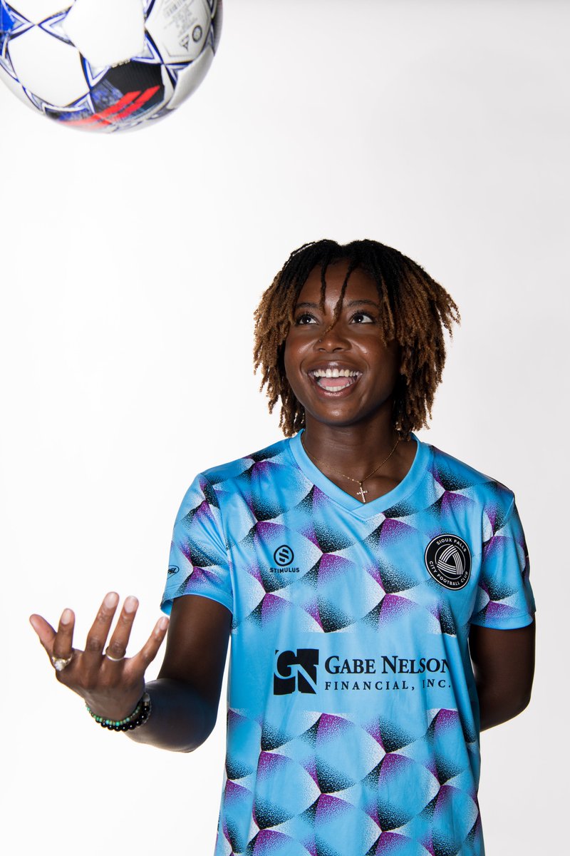 11' - Our first goal of the evening is from birthday girl Juni Ejere. Give her some lovin' in the comments below and let her know you're celebrating with her today! 🥳