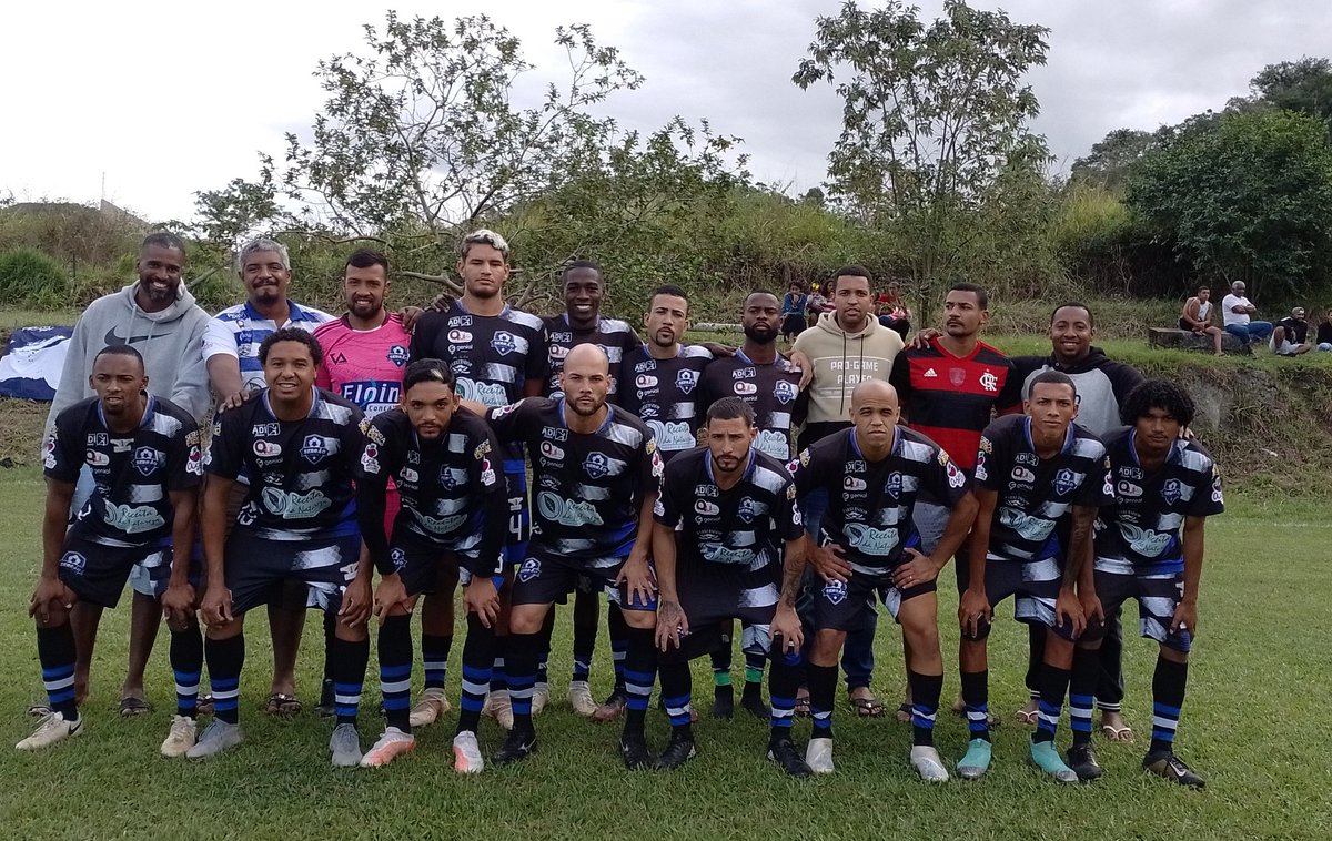 serraofcoficial's tweet photo. O SERRÃO ESTREOU  COM DERROTA NA @copadoriovermelho 
O Serrão  estreou com derrota na copa rio vermelho, sendo superado pelo Prainha, pelo Placa de  3 x 0
Domingo (25) o Serrão volta à campo para enfrentar os dono da casa o River
#vamosserrao💙🤍 #maisqueumtimeumafamilia 💙🤍 https://t.co/iRrhU0kBUm