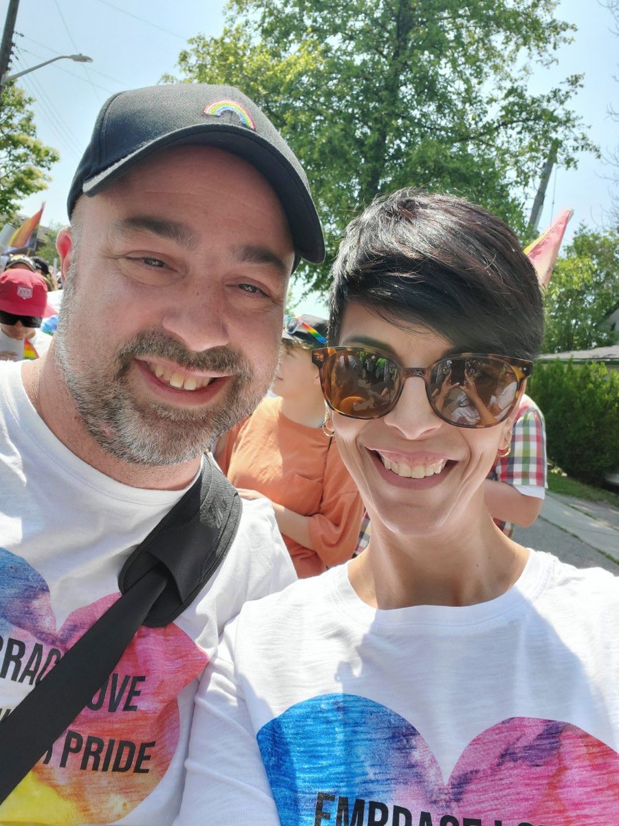TECT951's tweet photo. TECT proud to join our colleagues ⁦@YorkOECTA⁩ ⁦@YorkPride⁩ this weekend to celebrate diversity and inclusion #2SLGBTQI + https://t.co/NiVtKhMXHR