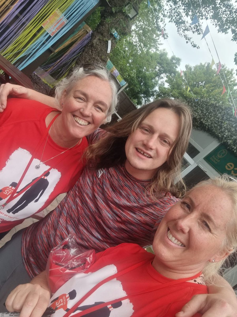 Had a fab few days supporting the foundation finished off by a signature off Jamie Webster. <a href="/mcveigh_owen/">Owen McVeigh FD</a> @jamiewebstermusic