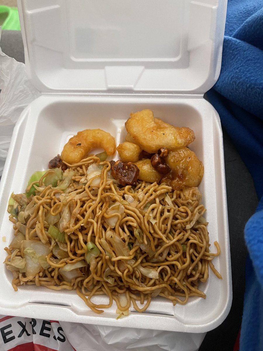 What the heck is this @PandaExpress ?!! Ordered my husband’s favorite for Father’s Day and he got all of 6 shrimp! We ordered for delivery and couldn’t speak up in restaurant but even when I have, they charge us a whole separate entree price for a few more pieces. #notworthit