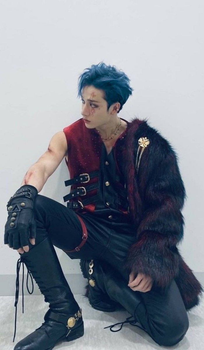 YOURGENEUS's tweet photo. ㅤ@ TIMELESSOfficial ⎯  [INSTA UPDATE] ఇ 
  ㅤㅤㅤㅤㅤㅤㅤㅤ⤷ #UVGRAM • #UVEVENT 

oh but gaston did meet the beast, but this time he saved belle. https://t.co/4SeqGsBcHN