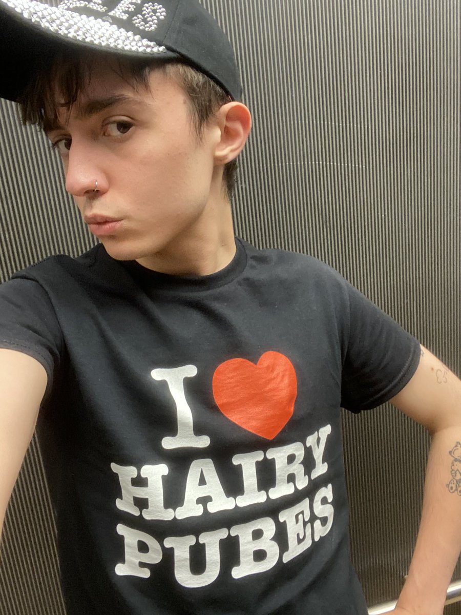 ianisuglyyy's tweet photo. I feel like everyone has been waiting for my opinion on this topic https://t.co/gdFoGB2qF8