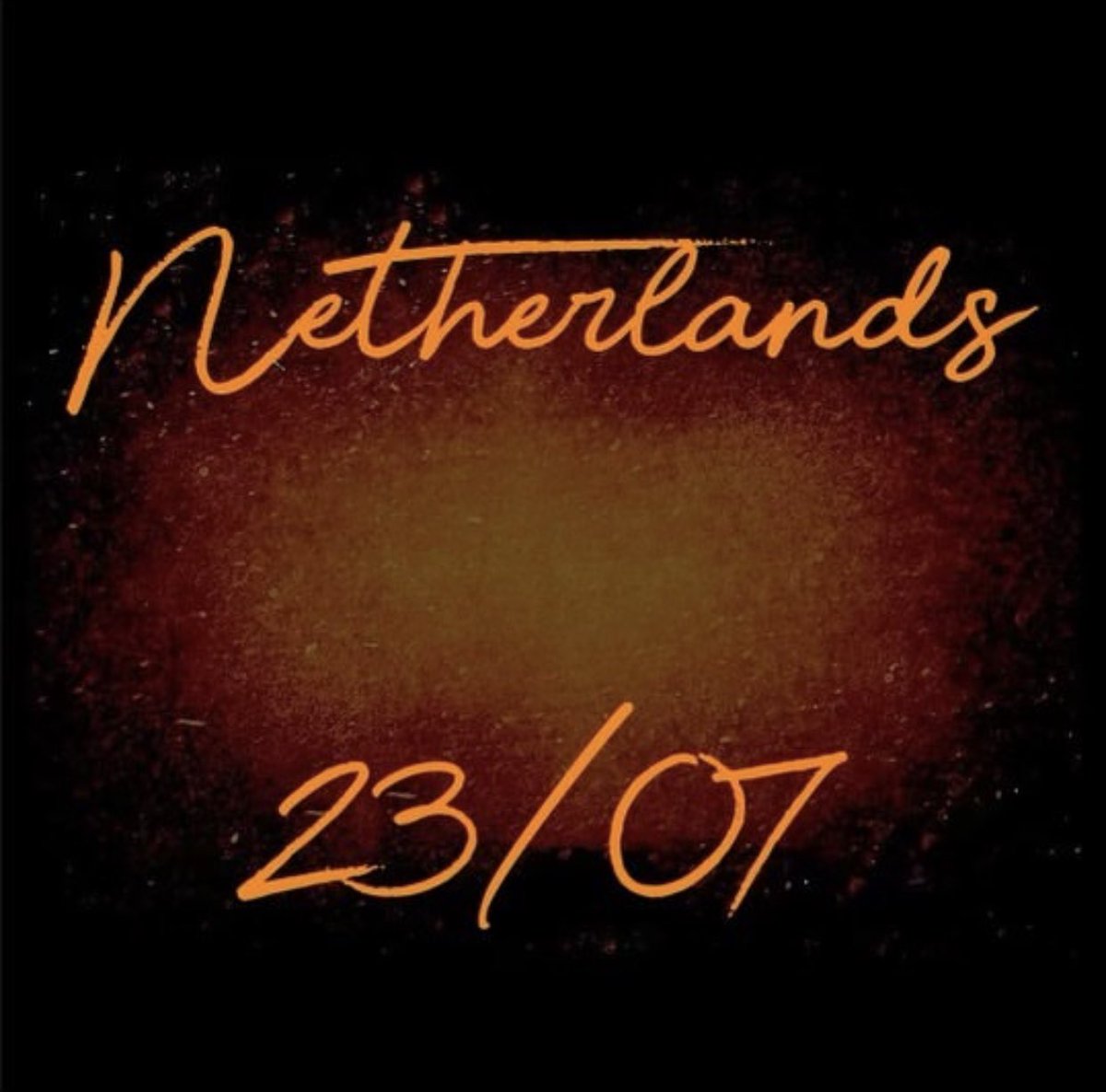 —Via Burna Boy’s Instagram;

Netherlands 🙏🏾🇳🇱❤️🦍

#LoveDaminiStadiumTour 
#NetherlandsLovesDamini
#BurnaBoyGelredomeArnhem 
#BurnaBoyNetherlandsStadium