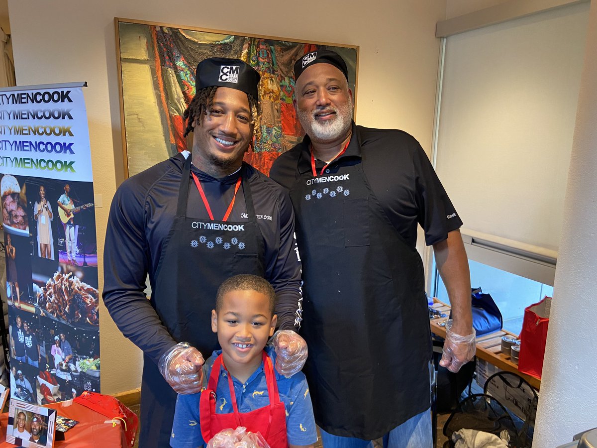 The Gipson men represented today!@CityMenCook1