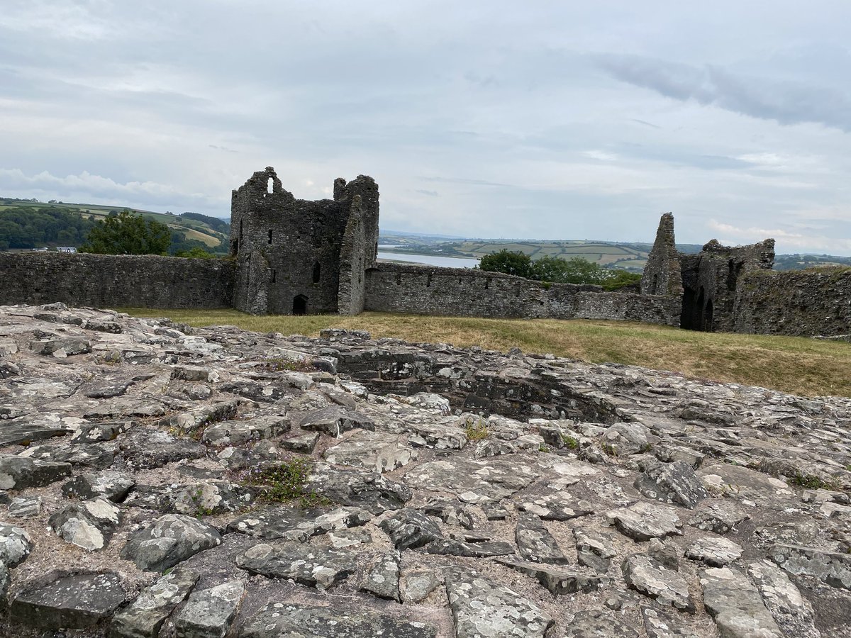 A joy to be at Llansteffan and Laugharne again today; the Gilfach Goch boy always feels the pull to this ancestral home; proud to be a descendant of Evan and Anne Griffiths, Parc y Cwnc Farm, Llanybri.