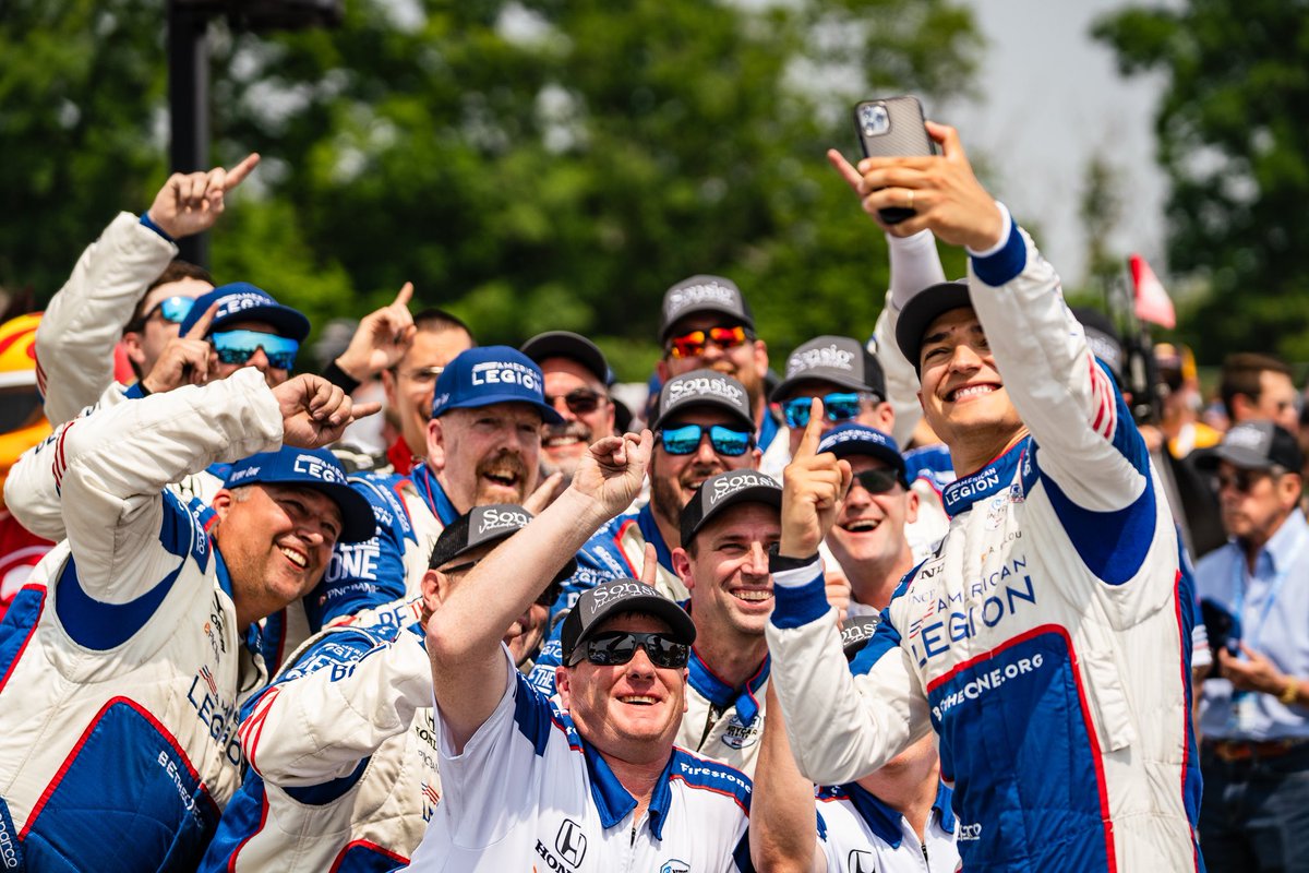 WIN AT ROAD AMERICA! 🏆 Thank you so much to the entire @CGRTeams and @AmericanLegion for an amazing weekend. And huge congratulations for the 250th WIN to everyone at CGR. 👏 #Winners #BeTheOne