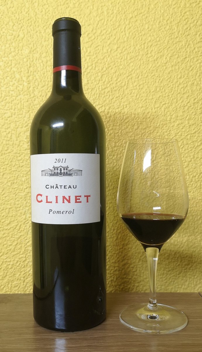 Rincondecata's tweet photo. Grandes #vinos celebrando el #DiaDelPadre
De aperitivo un fresco y cítrico #Albariño surafricano! de la bodega @NewtonJohnsonSA @WOSA_ZA
Y luego un fantástico #Pomerol de Chateau #Clinet @RonanLABORDE, complejo y mineral con taninos sedosos, fruta negra y notas de moca y café 👍 https://t.co/JDz8U8FjDK