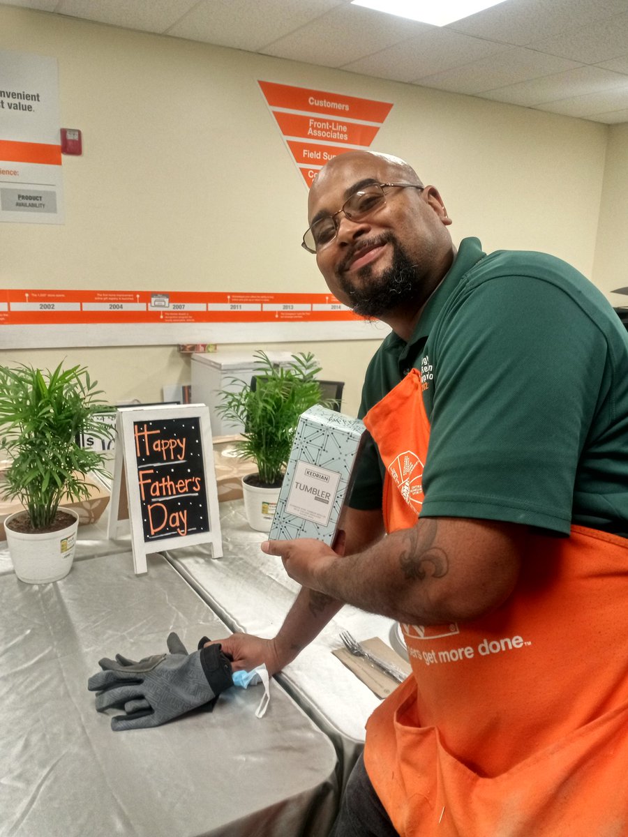 For all you DADS that get up every morning and give 100%  Happy Father's Day from 6941 Lithia Springs..