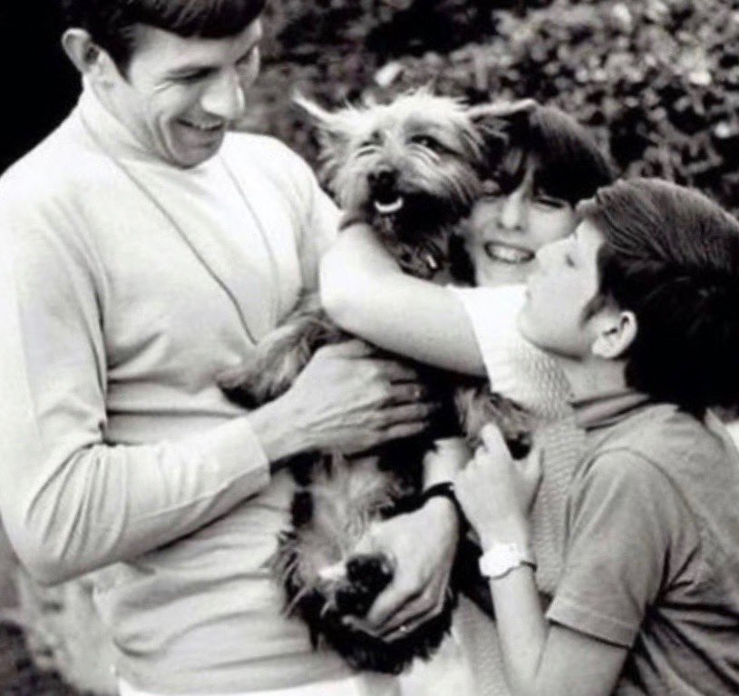 Julie Nimoy (@julienimoy) on Twitter photo Happy Father’s Day, Dad! Missing you and all of our wonderful times together. Life is just not the same without you. ❤️❤️ #FatherDay <a href="/RememberLeonard/">Remembering Leonard Nimoy</a> #llap Happy Father’s Day, Dad! Missing you and all of our wonderful times together. Life is just not the same without you. ❤️❤️ #FatherDay <a href="/RememberLeonard/">Remembering Leonard Nimoy</a> #llap