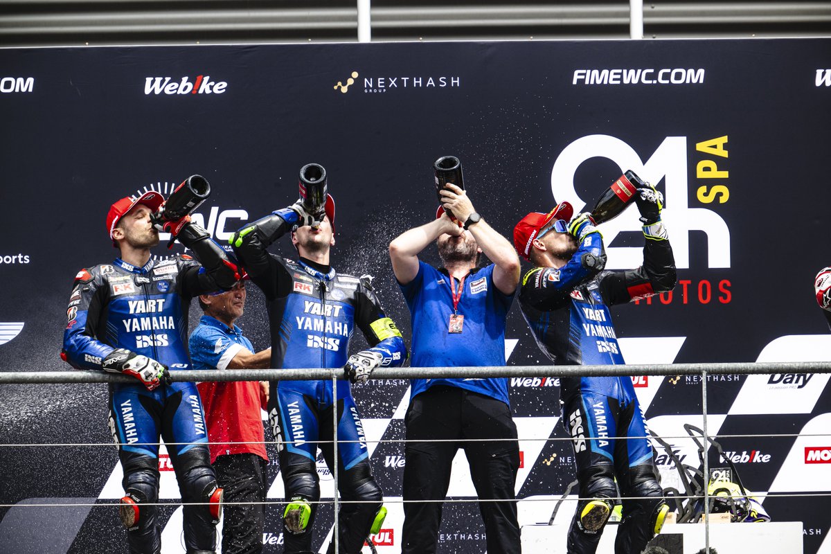 🇧🇪 That's how it is done!

Yamalube YART Yamaha's @NickCanepa59, Karel Hanika, and @MarvinFritz7 end the team's 14-year wait for a 24-hour race victory at the #24hSpaMotos to take the overall lead in the @FIM_EWC standings 🥇

📰 yamaha-racing.com/endurance/news…

#YamahaRacing | #FIMEWC