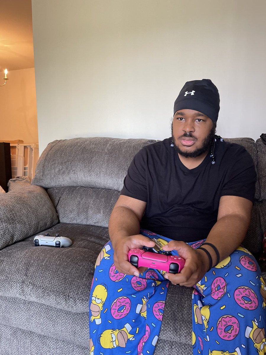 Tiddynipple's tweet photo. You know me and pops had to run 2k for Father’s Day https://t.co/fuYXHGOh0u