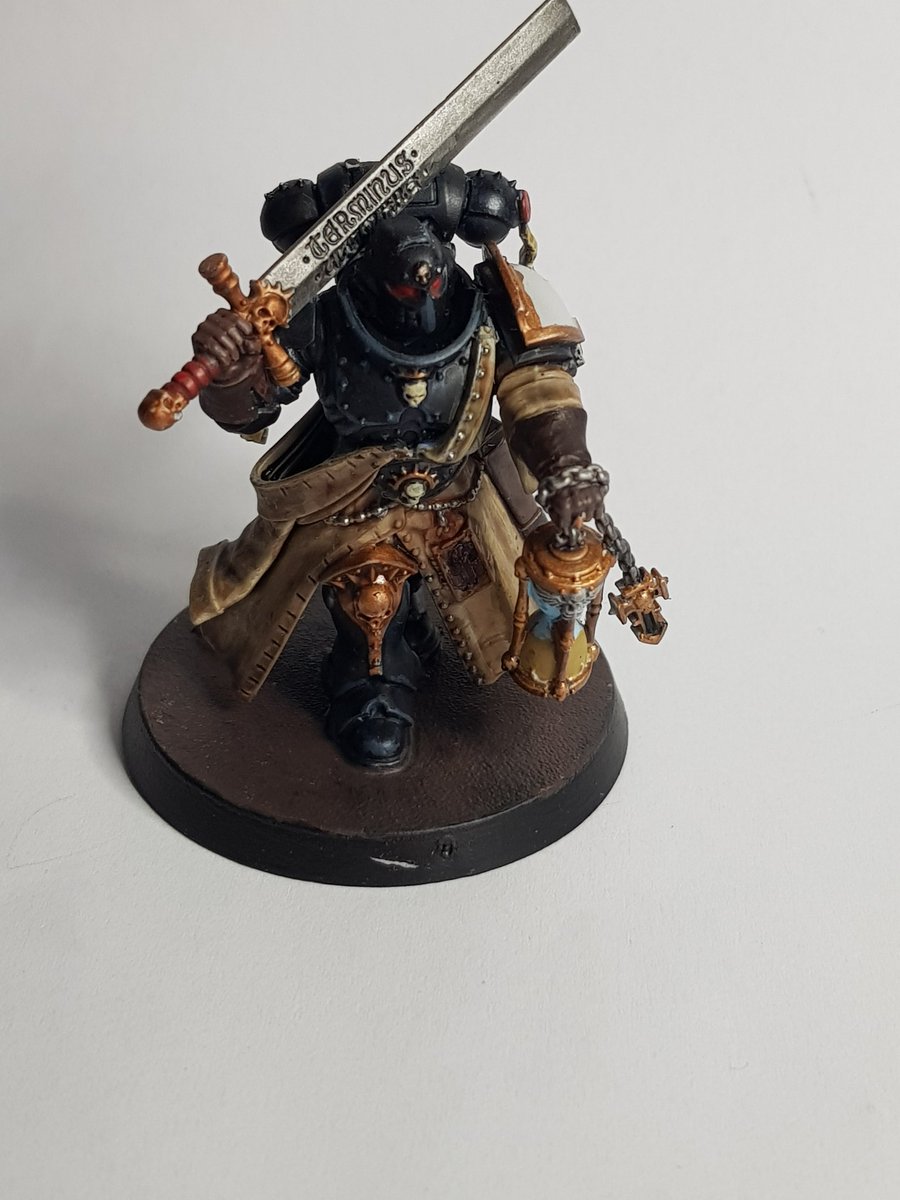 HopeAnnihilated's tweet photo. Heute im #paintonstream fertig geworden. Später noch basen und dann ist das erste Modell der neuen Black Templar bereit zum Kampf! #TwitchDE #smallstreamer #paintingwarhammer #warhammer40k #miniaturepainting #wargaming https://t.co/VYNDwIm9gU