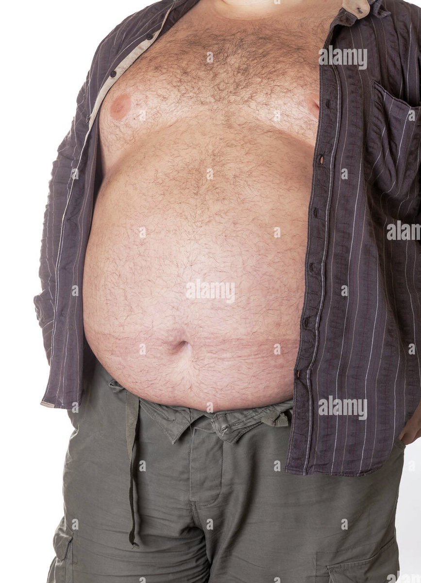 ShitpostGate's tweet image. Shirtless Fat guys need to take over this thread immediately. Time for the kings to step in.