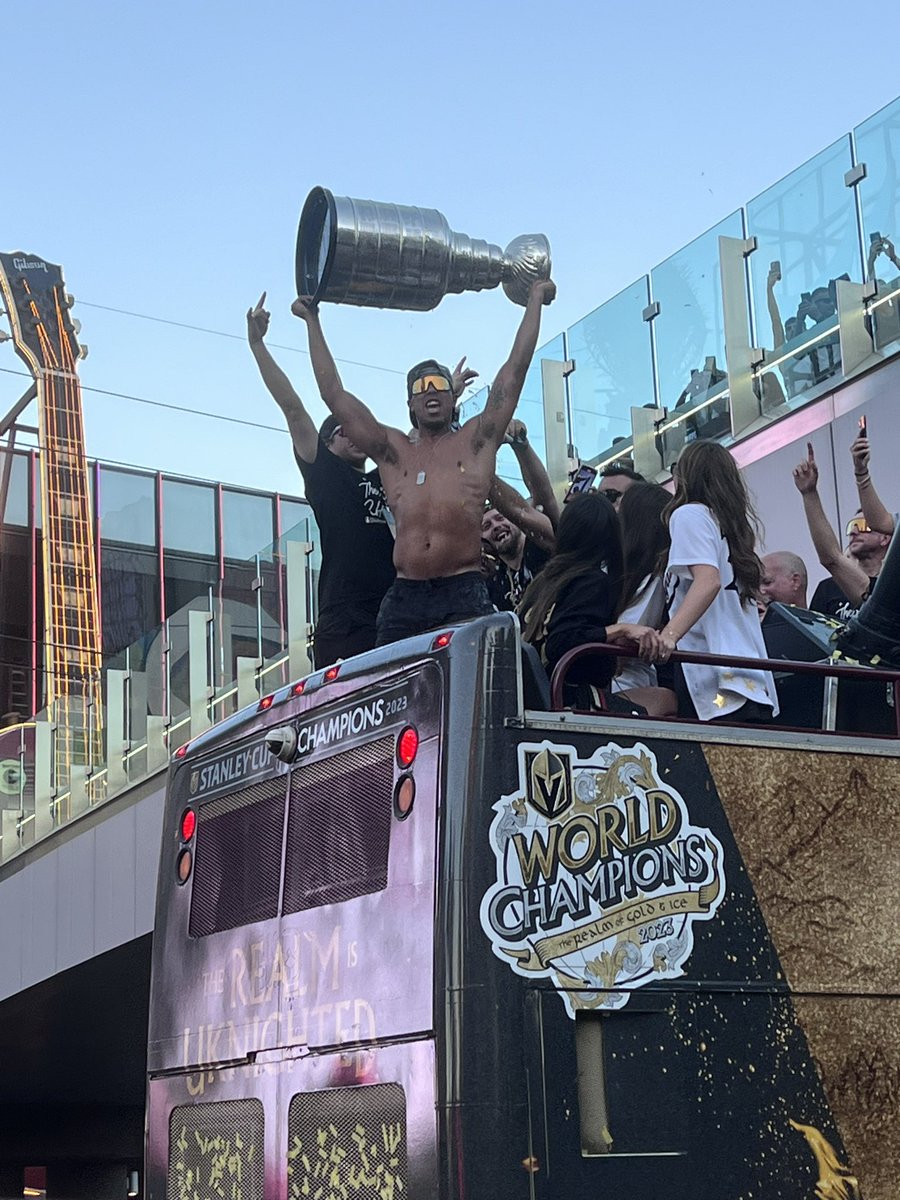 _michellew_'s tweet photo. @GoldenKnights https://t.co/eDeWtS2d4A