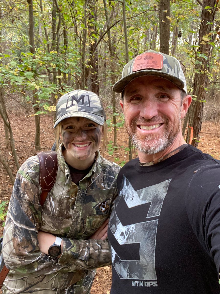 apope_11's tweet photo. Happy Father’s Day,@Rev_Pope !!!!
I couldn’t imagine anyone better to be my mentor throughout life whether it be in sports, just life in general, or my walk with Christ you have always been there!!! Love you so much!!!!! https://t.co/P5XKiYZion
