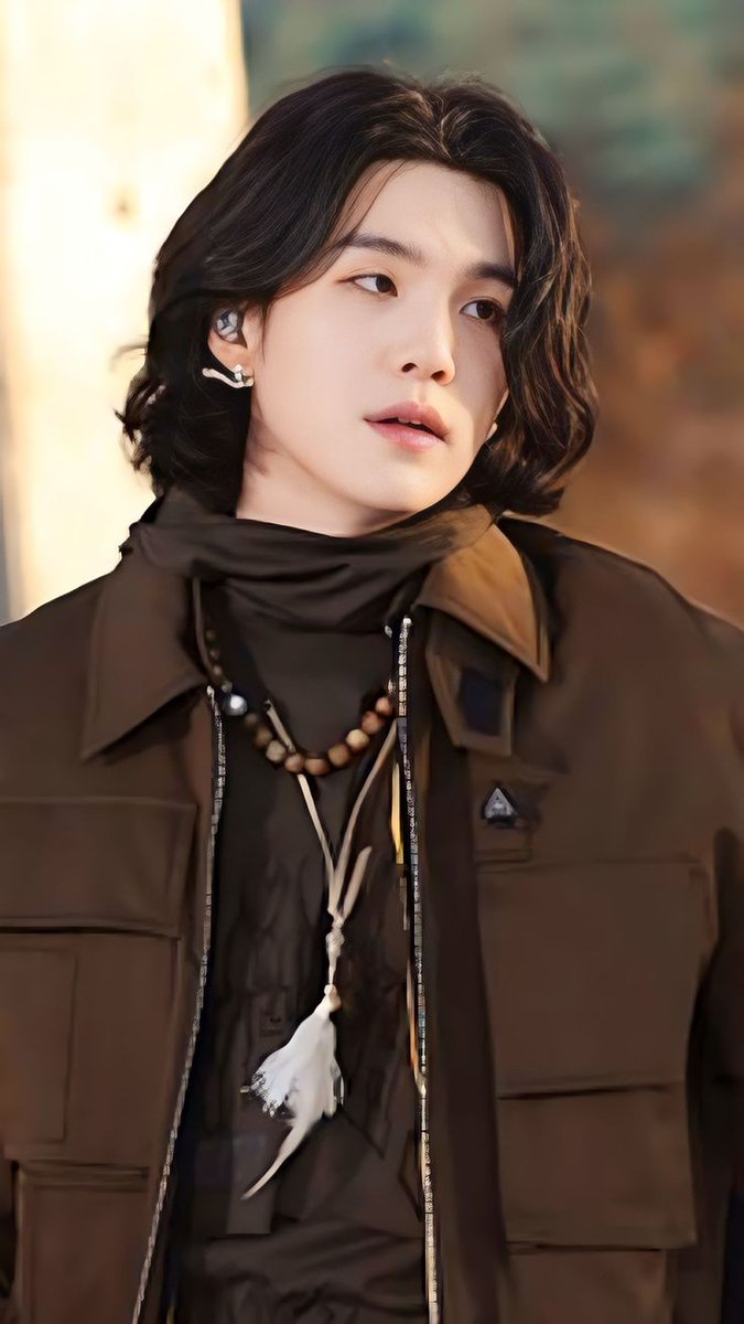 blwayv's tweet photo. how I met him                    and I'm still here https://t.co/IEpW1yqBnx