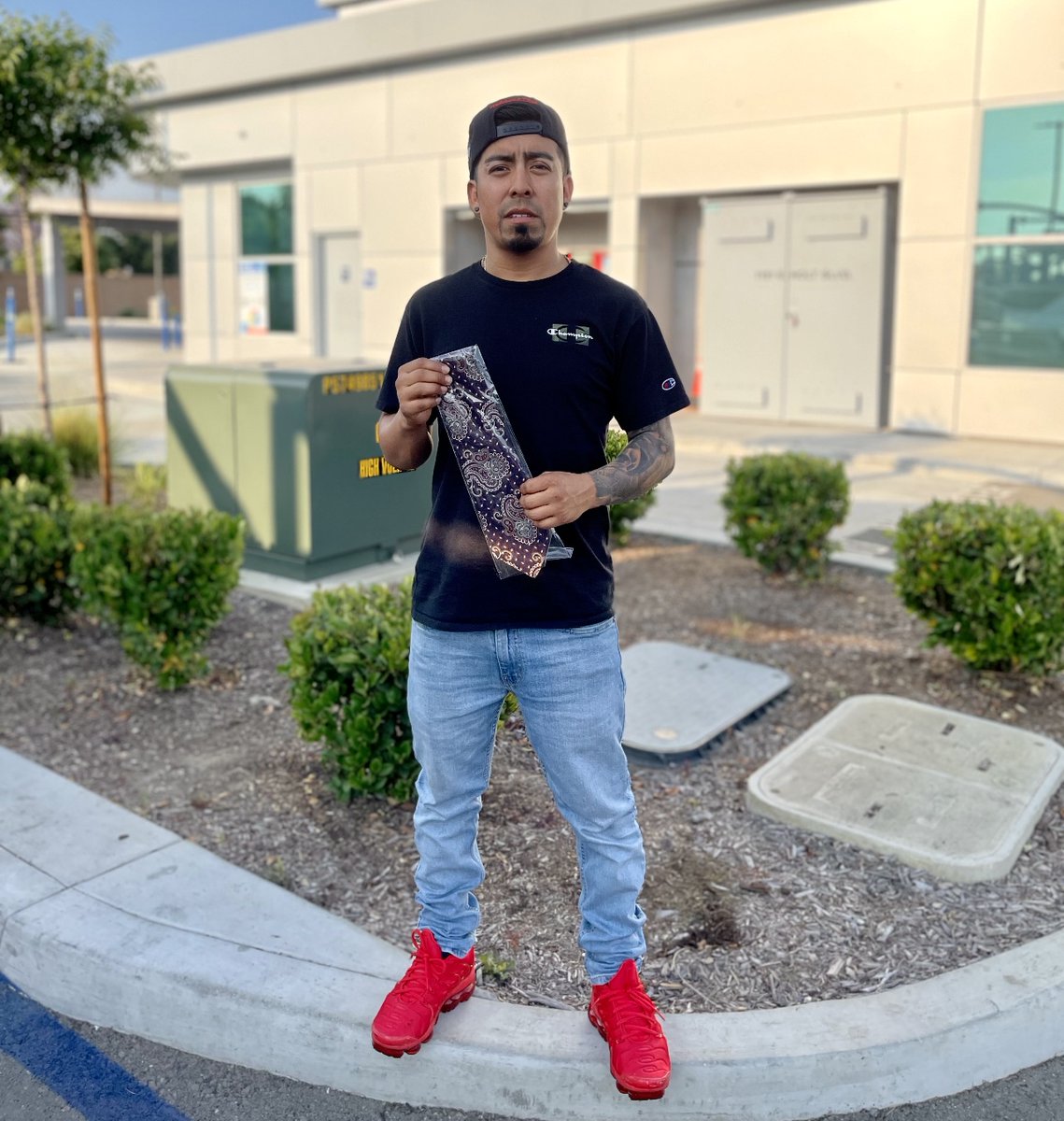 ****Attention Dads****
Today we will be giving away 40 100% silk ties ($100 value) for Father’s Day. Just our way to say #happyfathersday to all of the #specialdads out there!
-
#primewashexpress #primewashexpressupland #primewashexpressontario #uplandcarwash #ontariocarwash