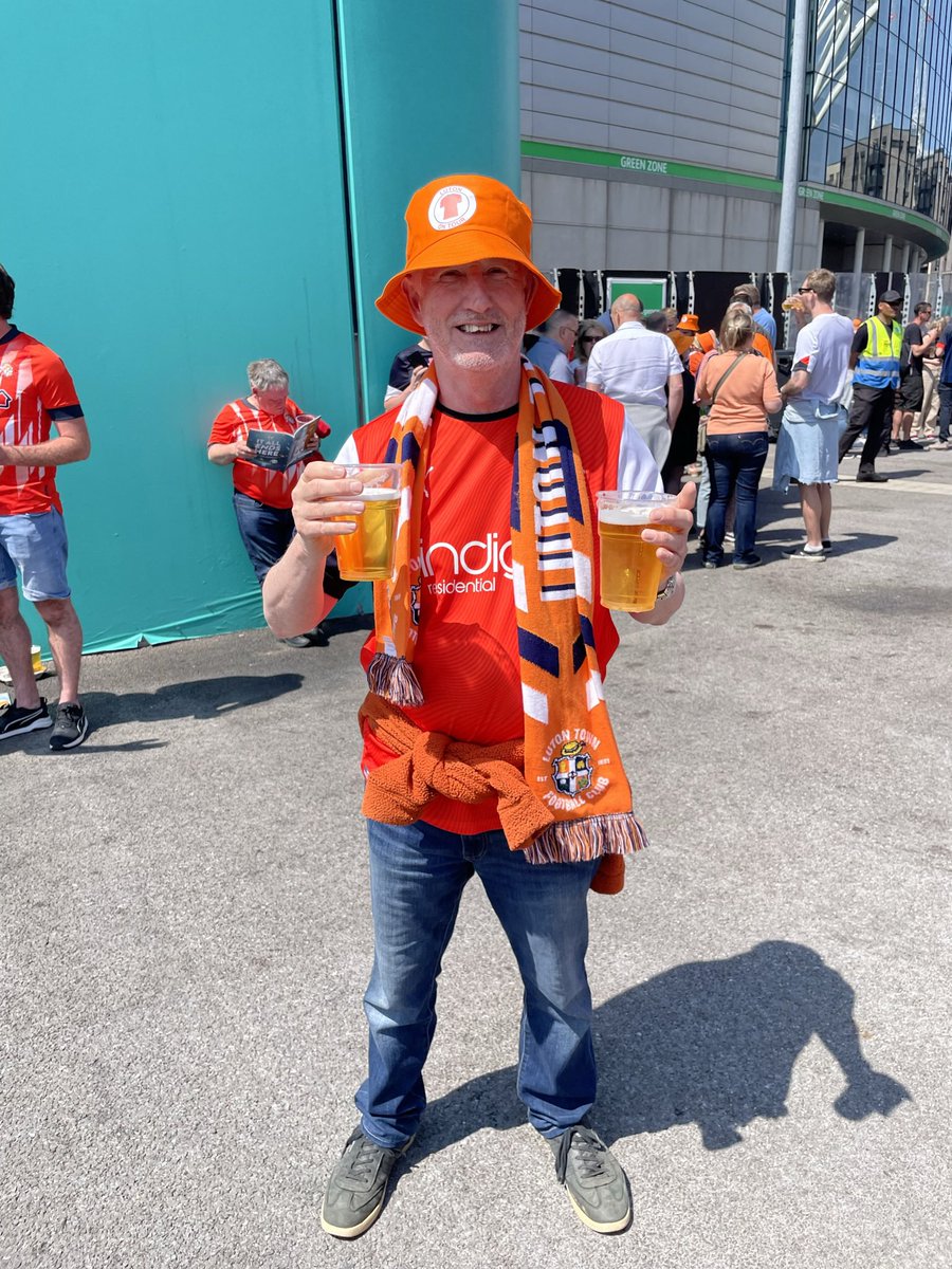 Samantha tweet media