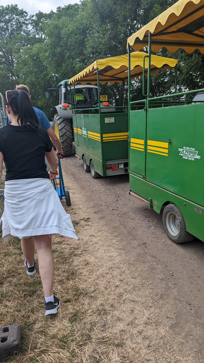 ShaneMoulder's tweet photo. @TheGlastoThingy Spotted again 🚜 https://t.co/HUKi41SRNB