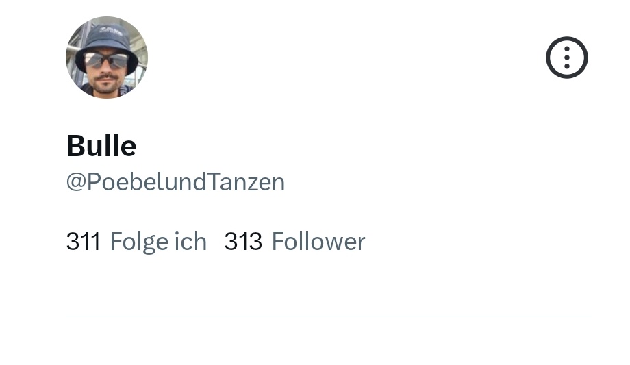 Jetzt geht's ab hier auf diesem Account!
Der genannte User hat zum ersten mal in seiner Twitterkarriere mehr Follower als Menschen denen er folgt! 🍾