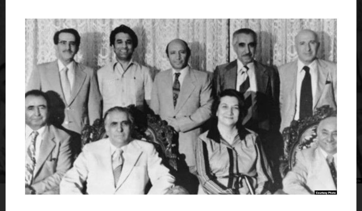 Rsheermohammadi's tweet photo. ۹عضو اول و دوم محفل ملی بهائیان از معروف‌ترین ناپدیدشدگان قهری در ایران هستند 
با گذشت ۴۴ سال هیچ خبری از سرنوشت و مزار آنها در دسترس نیست.

فرزاد کمانگر، زانیار و لقمان مرادی و رامین حسین پناهی و  ..اعدام شدند و هیچ مزاری برای سوگواری خانوادها نشان داده نشد.

#داستان_ما_یکیست https://t.co/o3uBjeWJ0n