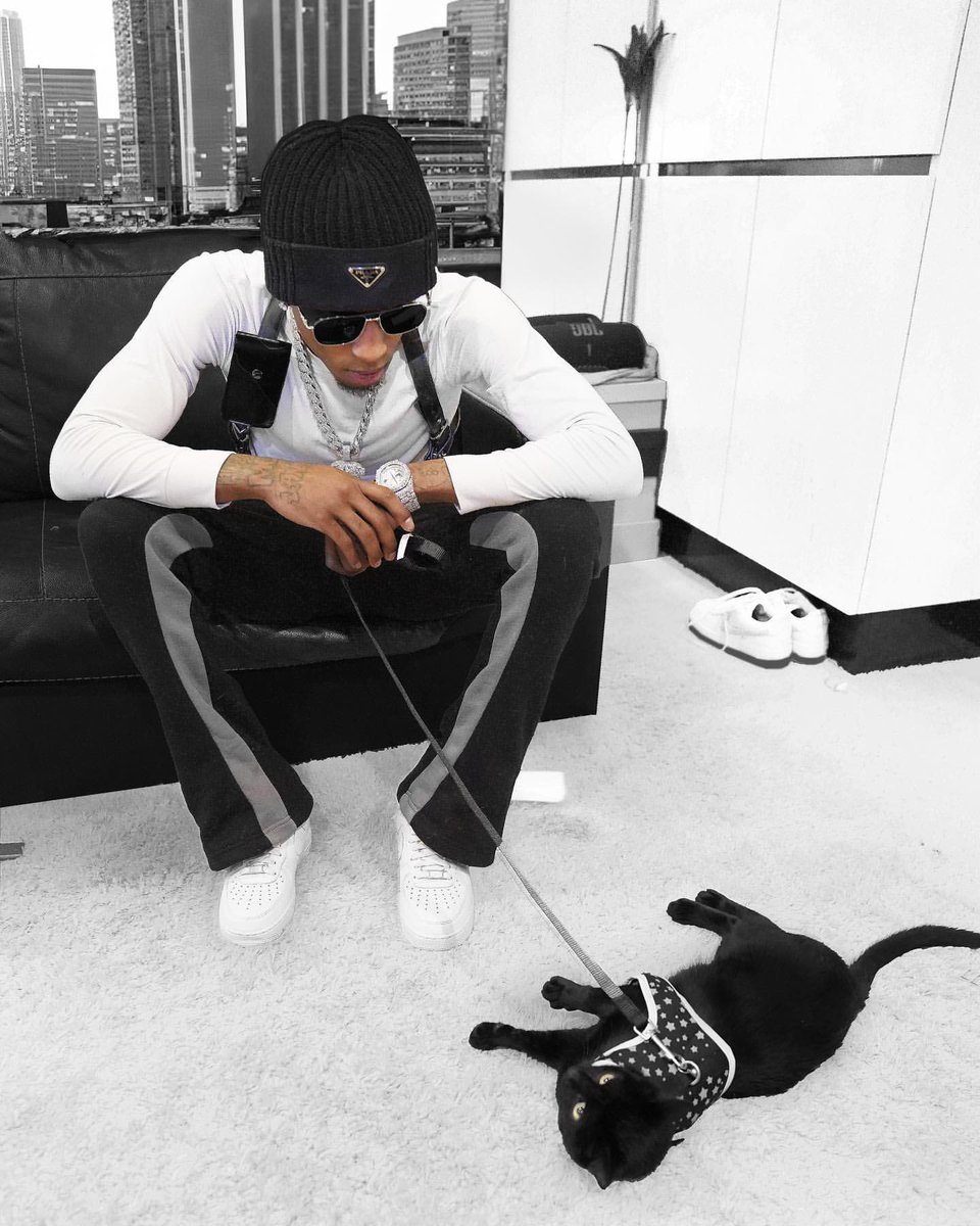ybdeyo's tweet photo. new nba youngboy pic🐐 https://t.co/rVy8vaALpZ