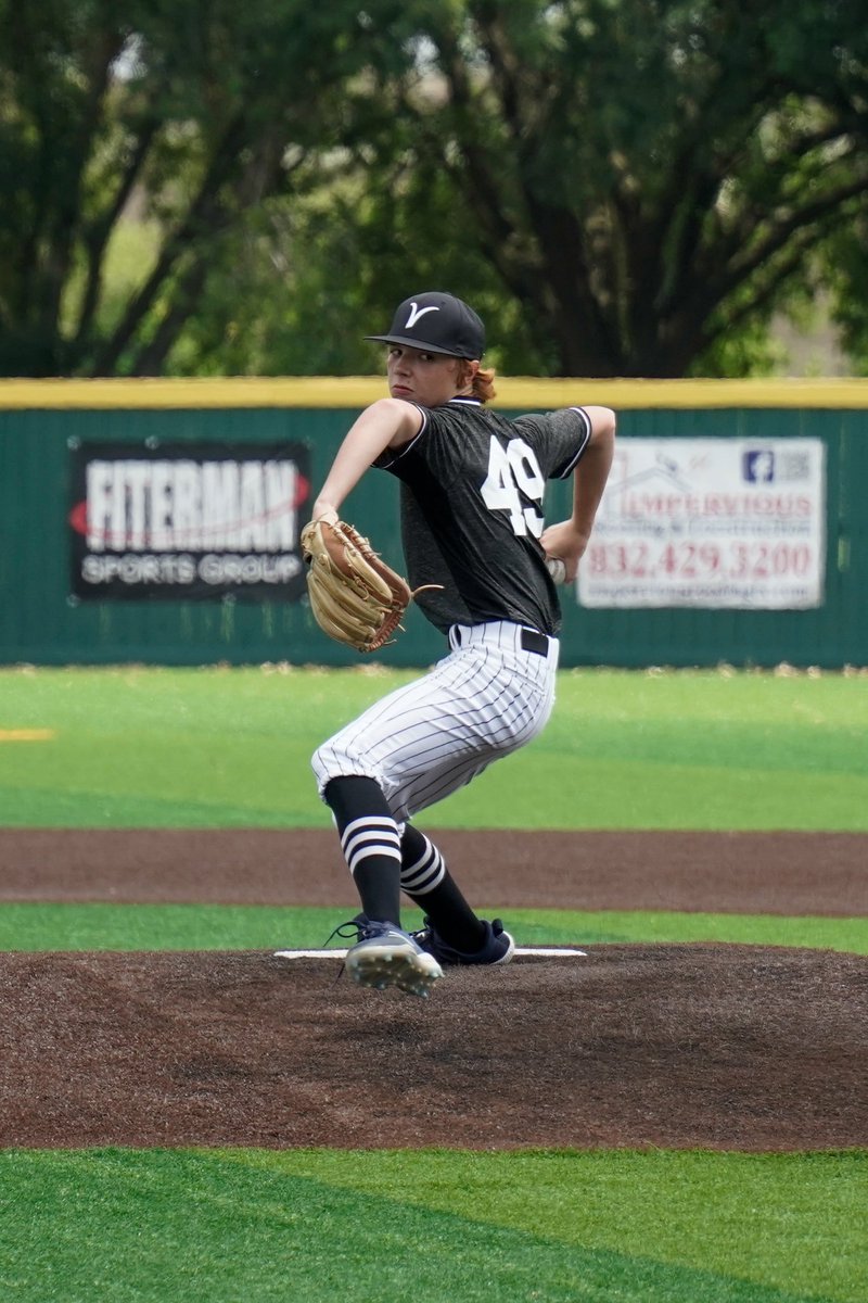 Great Weekend on the Mound. 7 innings of work and it was fun competing at UH. 
@HtxVictus 
<a href="/MikeAugust14/">Mike August</a> 
<a href="/SBS_Athletics/">SecondBaptistSchoolAthletics</a>