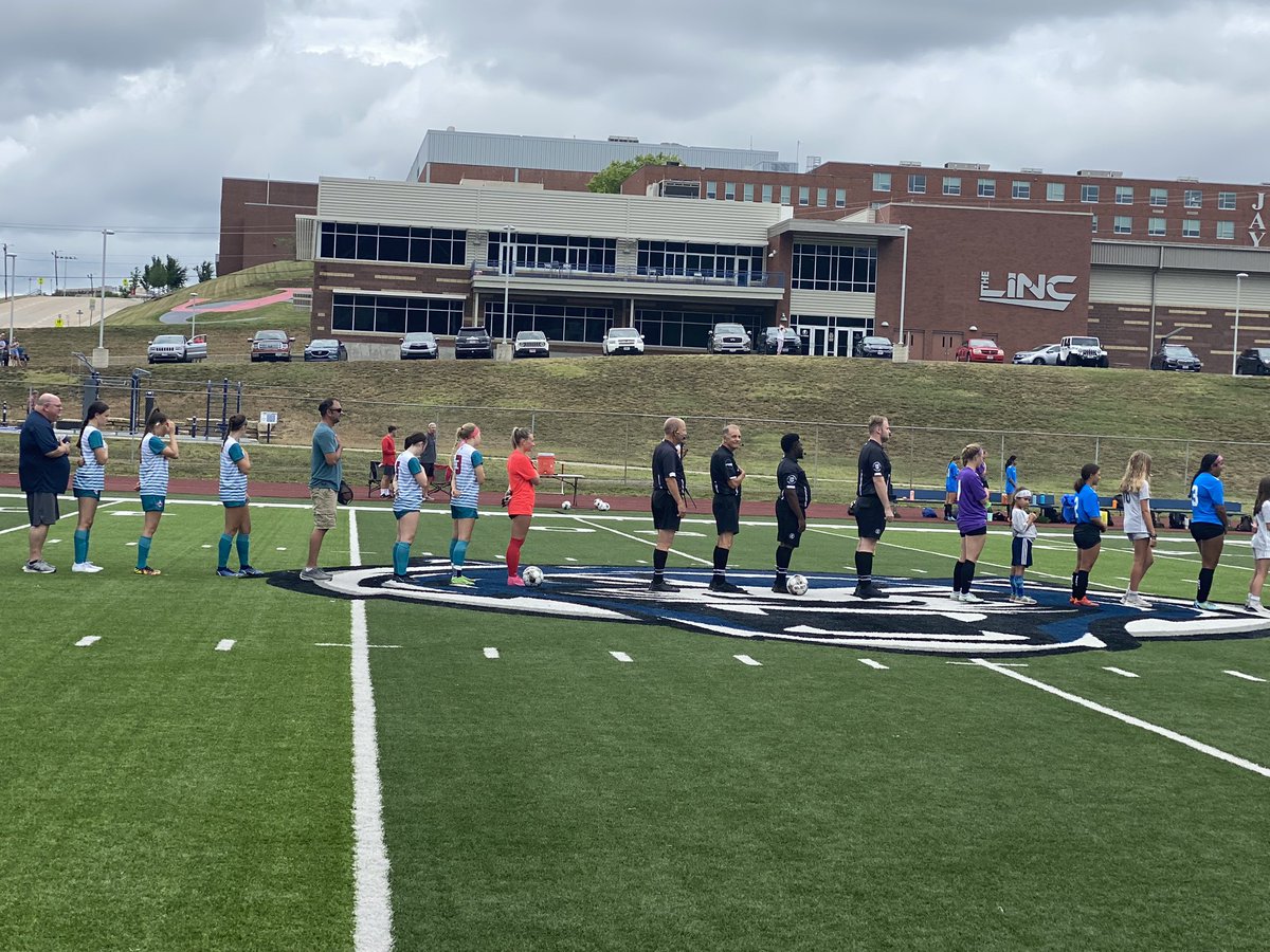 BryanHudnellTV's tweet photo. Some Sunday afternoon soccer! ⚽️

River City FC playing at home. The team is taking on the Wichita Rush. We’ll have the highlights tonight at 10! @KRCG13 https://t.co/9sfFY5KbCA