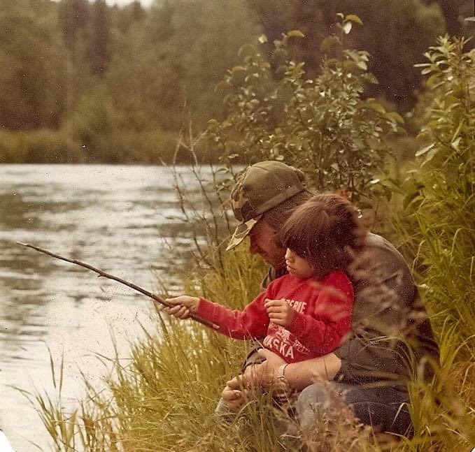 bunny66292076's tweet photo. Happy Fathers Day to the Best Dad a little tomboy girl could ask for 🙏🏼❤️
#HappyFarthersDay #fishingwithdaddy https://t.co/6lJR70UxGg