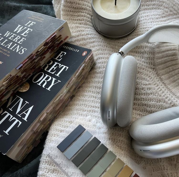 melreads_'s tweet photo. — GIVEAWAY! 𓍢ִ໋🌷͙֒
buying a book from someone’s wishlist! 

• like and/or retweet to enter 
• comment a link to your amazon wishlist https://t.co/vkpiD9So5V