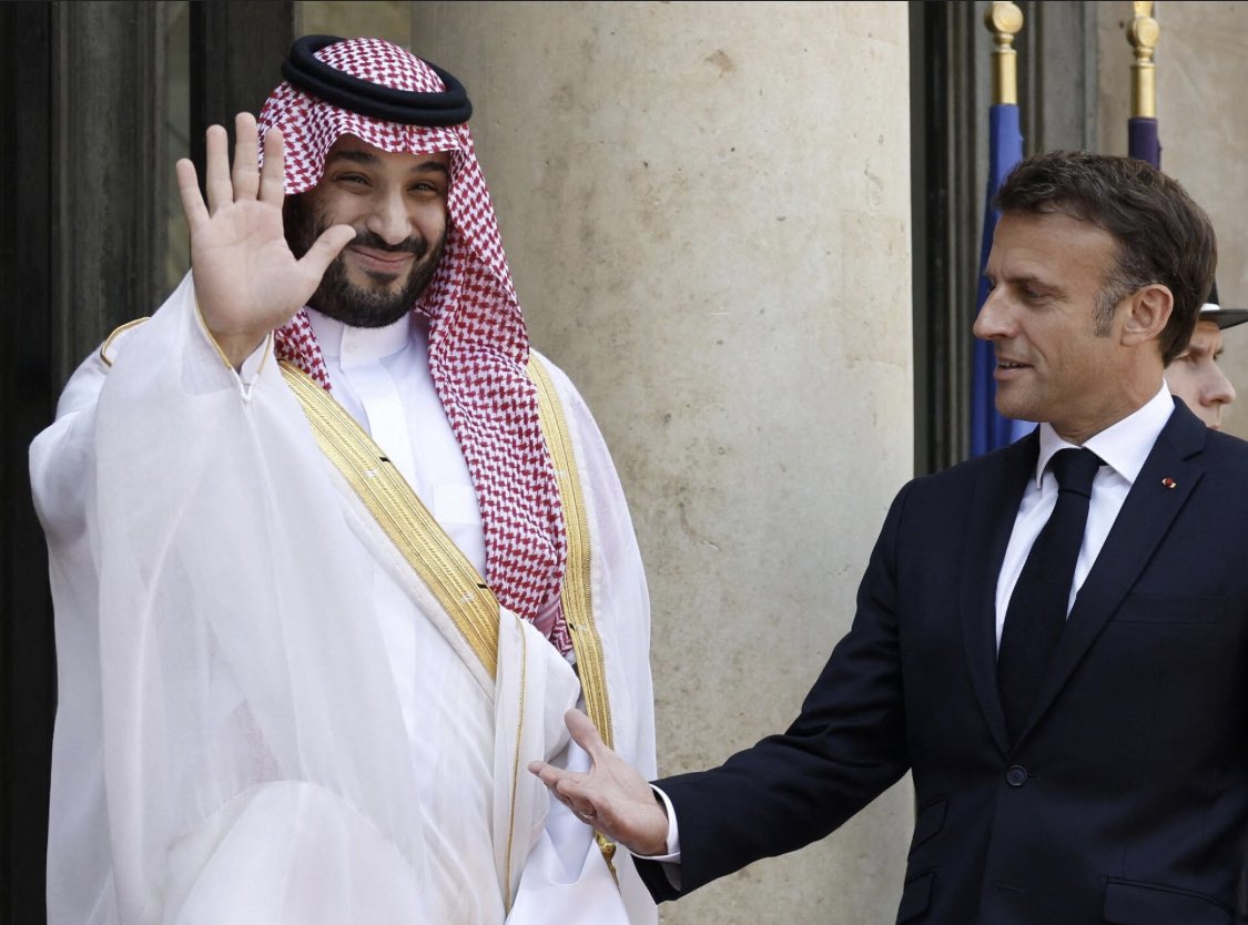 AKHNJR's tweet photo. الأمير #محمد_بن_سلمان في زياراته للدول العظمى تبين عظمة #السعودية في الوقت الراهن.

هذه القامة الفذه تجعل أبناء المملكة يتابعون تحركاته بكل فخر فنجدهم يتفاخرون به اينما حل .

خلال فترة وجيزة استطاع ان يروض ويكسر جبروت قادة الدول الكبرى.

ندعم ملف #السعودية فالخير للجميع. https://t.co/GHbetHOjla