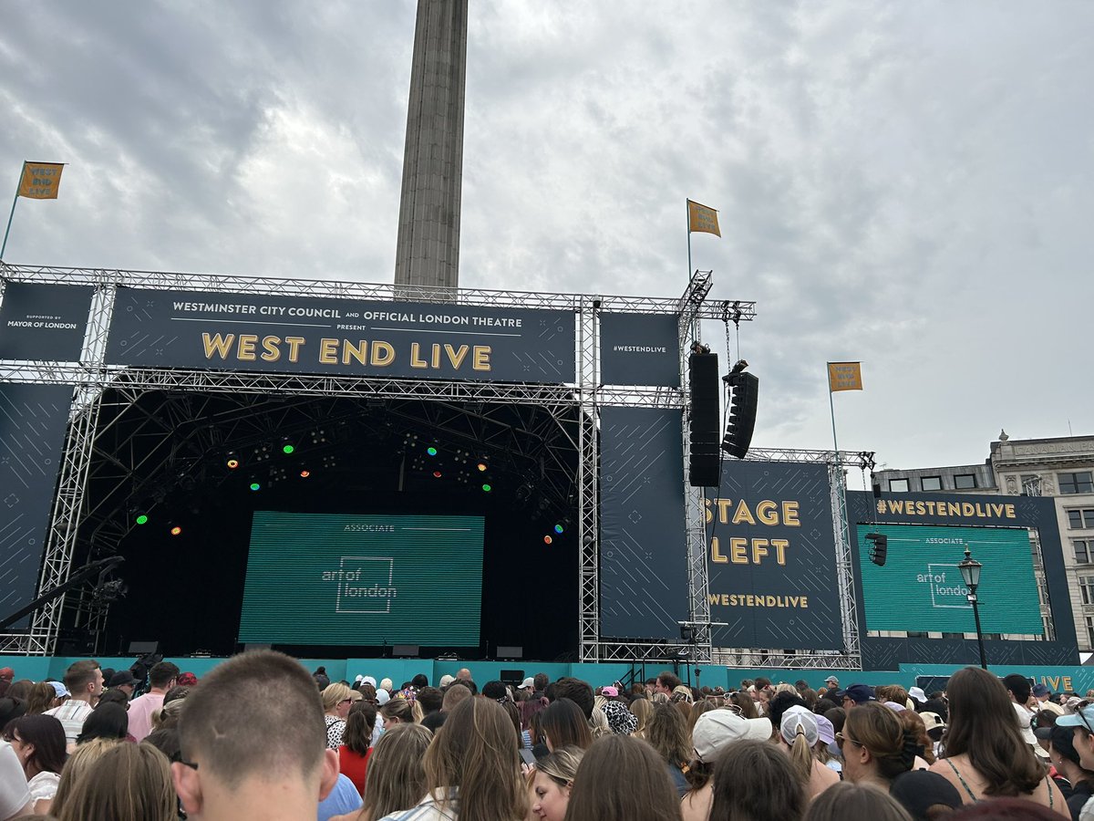 WaitressPie's tweet photo. Back in the car to go home now from a weekend at @WestEndLIVE and absolutely shattered. Still as 4 hours drive ahead. 🥱🥧 https://t.co/woFPzvvShz