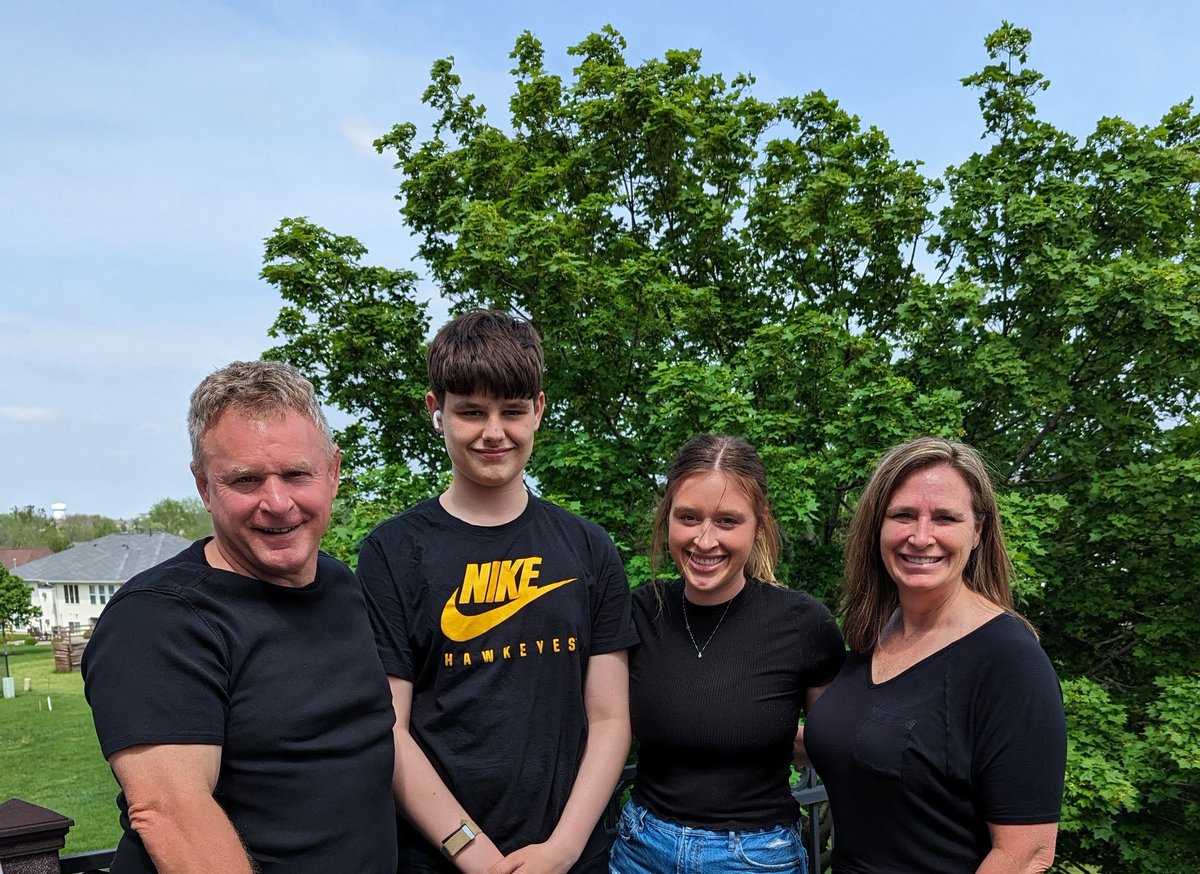 tlnovak's tweet photo. @bigslic Happy Father's Day! https://t.co/2mvlwbQSK2