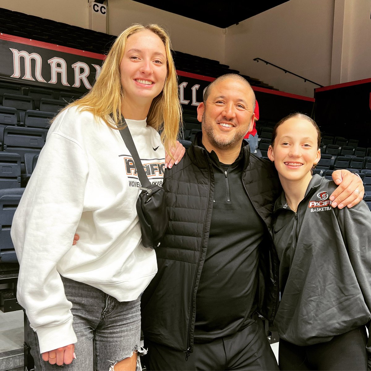 PacificTigers's tweet photo. Happy Father’s Day to all our Tiger dads! 🐯👔🧡 #UpRoar #FathersDay https://t.co/p4W5OV9fAH