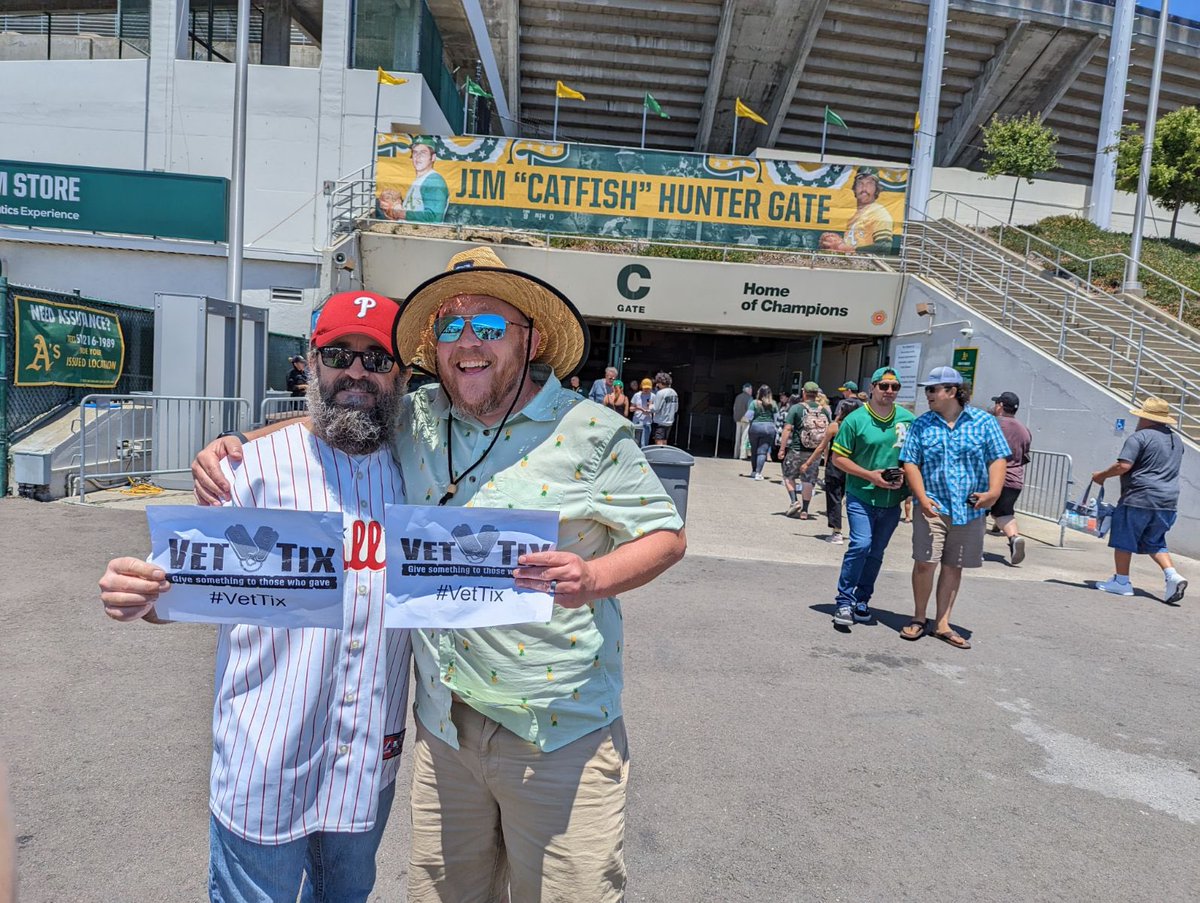 JHensley_DPHS's tweet photo. Veteran Tickets Foundation https://t.co/3UOAdX2Cw8 @VetTix @Athletics #fathersdayweekend https://t.co/lMhakJmtWc