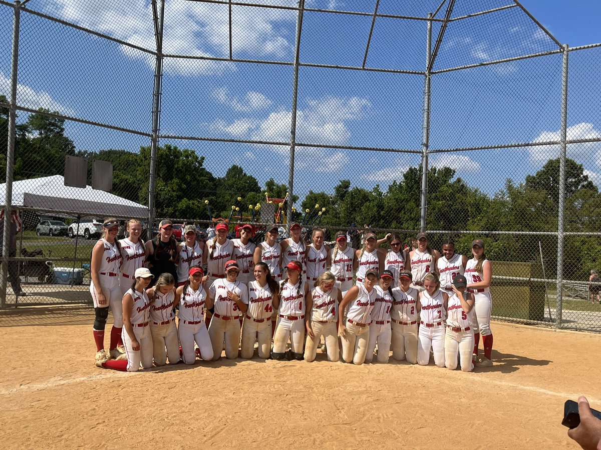 LisaKarns's tweet photo. Finalist at the MD Fever Tournament.  
Lost in the championship game to our sister HB Gold team 2-1 .  
Played against some tough D1-D2 commits to make it to the final game.

15 IP/12 SO/1.30WHIP/2.2 ERA
.412 BA / 5 RBI
Played at 2B- .889 F% https://t.co/Ik9IwNi6dm
