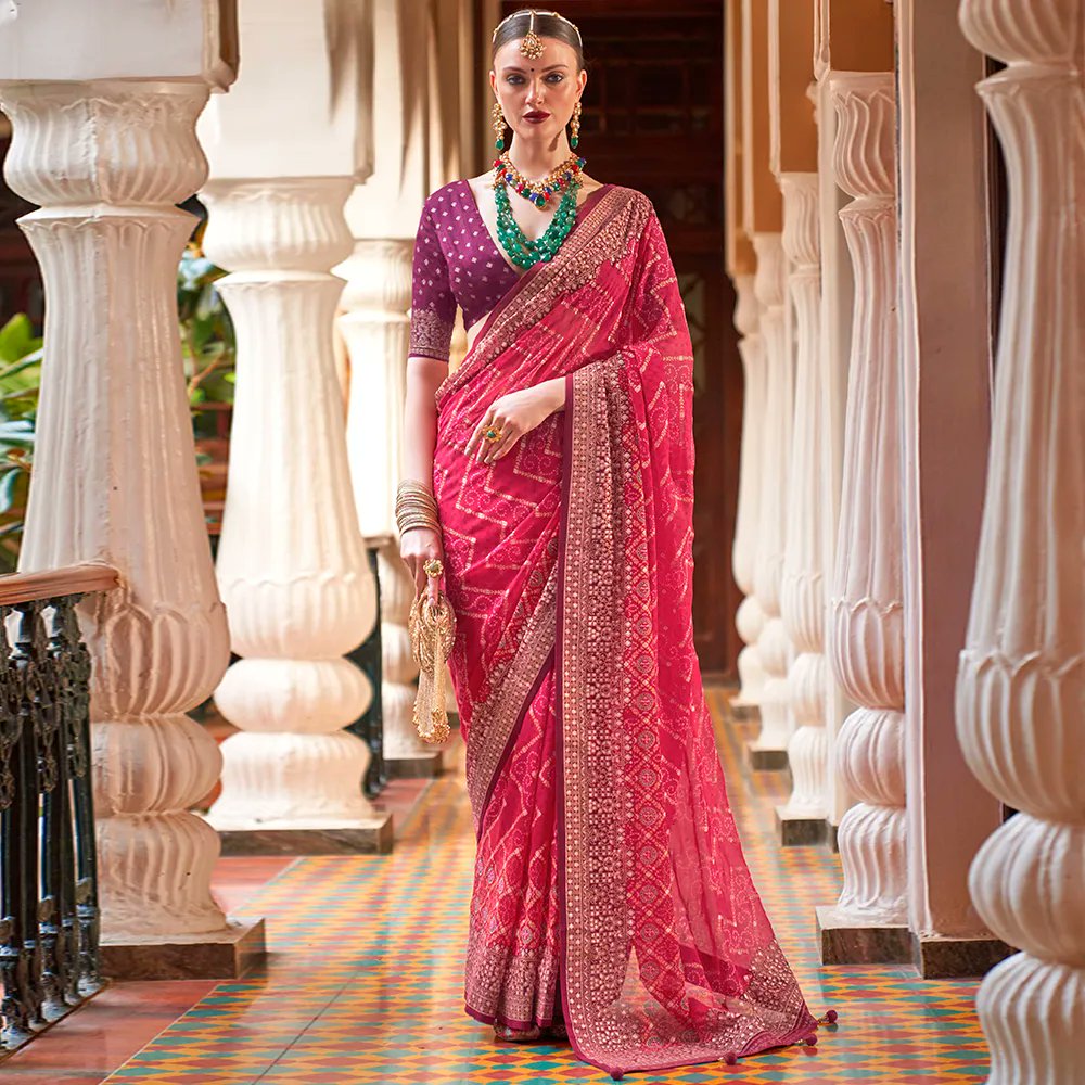 panashindia's tweet photo. Rendering an regal ethereality with these captivating sarees designed with traditional leheria and bandhej print, the classic celebratory picks of all time!

Buy Today: https://t.co/N9fzqSxip8

#PanashIndia #EthnicFashion #saree #Indiansaree #Onlineshopping https://t.co/0Yqfu4OIUi