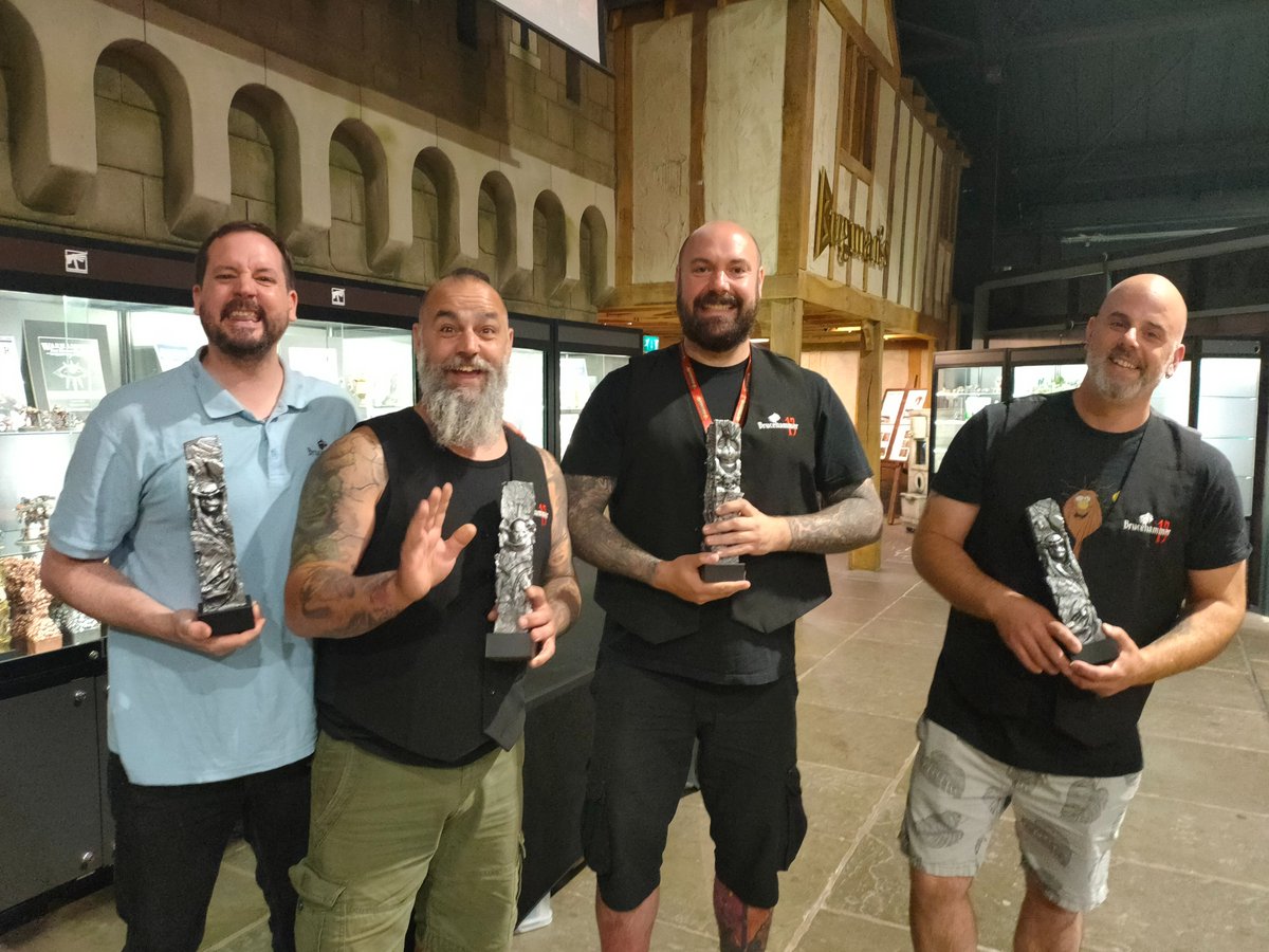 OnwardsAoS tweet media