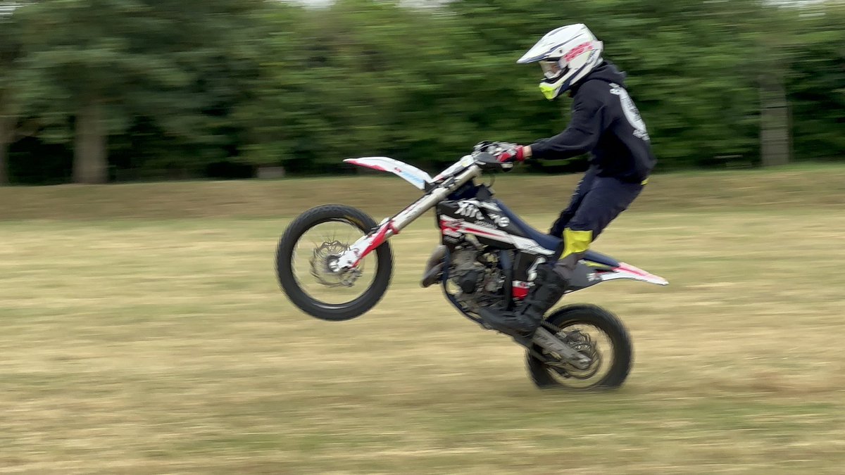 RDHRacing's tweet photo. Playtime on my husky 👍🙂🏍️❤️ https://t.co/McBR2ij0kQ