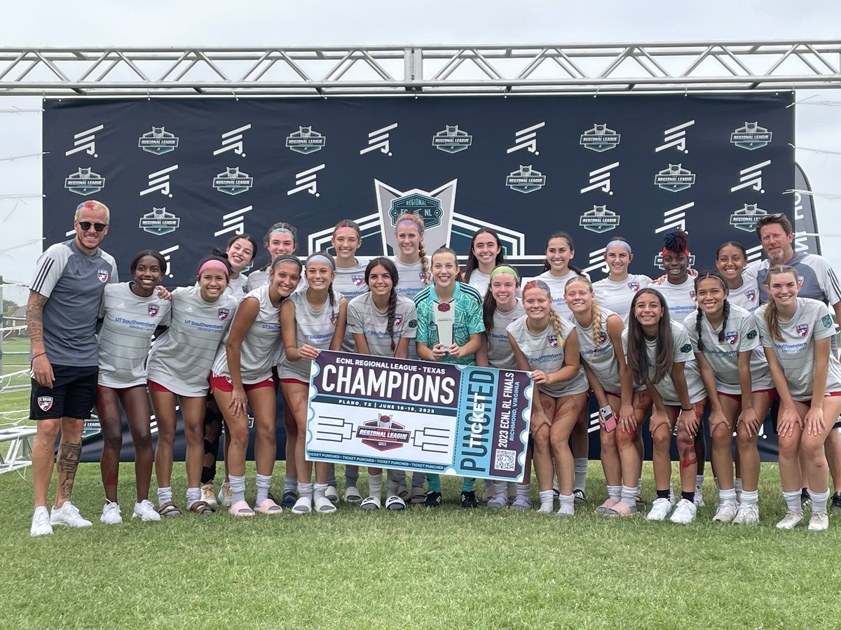 FCDallas07gECRL's tweet photo. Fantastic way to celebrate Father’s Day with a hard-fought 2-1 win over WSA! We’re going to nationals, baby!
⚽️ @kyliealvarez07
⚽️ @giannag_9
🅰️ Caroline Holcombe
🅰️ @MullensSariah
#roadtorichmond #ecnlregionalchamps #dtid @PrepSoccer @TopDrawerSoccer @FCDwomen @ECNLgirls https://t.co/qwzh0nbYER
