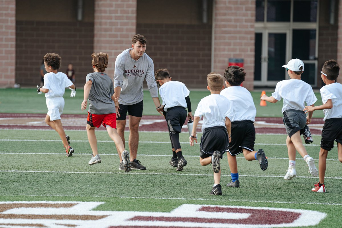 The GJ Kinne Youth Camp was an absolute blast!! 🏈

#EatEmUp